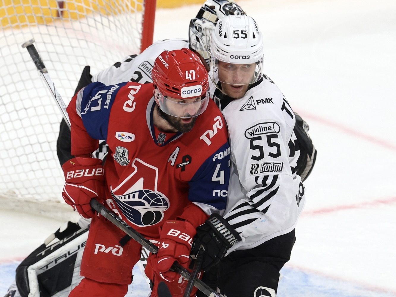 «Локомотив» уступил в первой игре