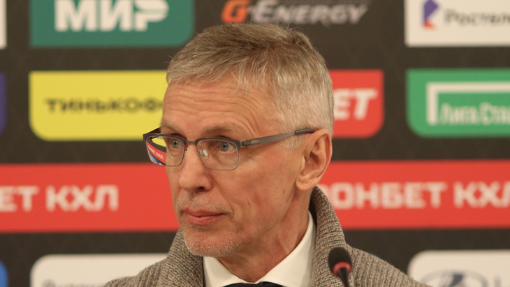 Игорь Ларионов