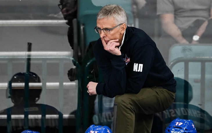 Игорь Ларионов