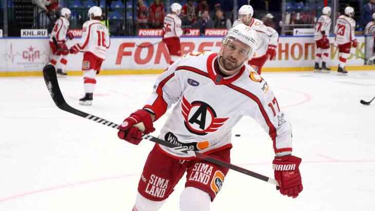 Нападающий «Автомобилиста» Брукс Мэйсек