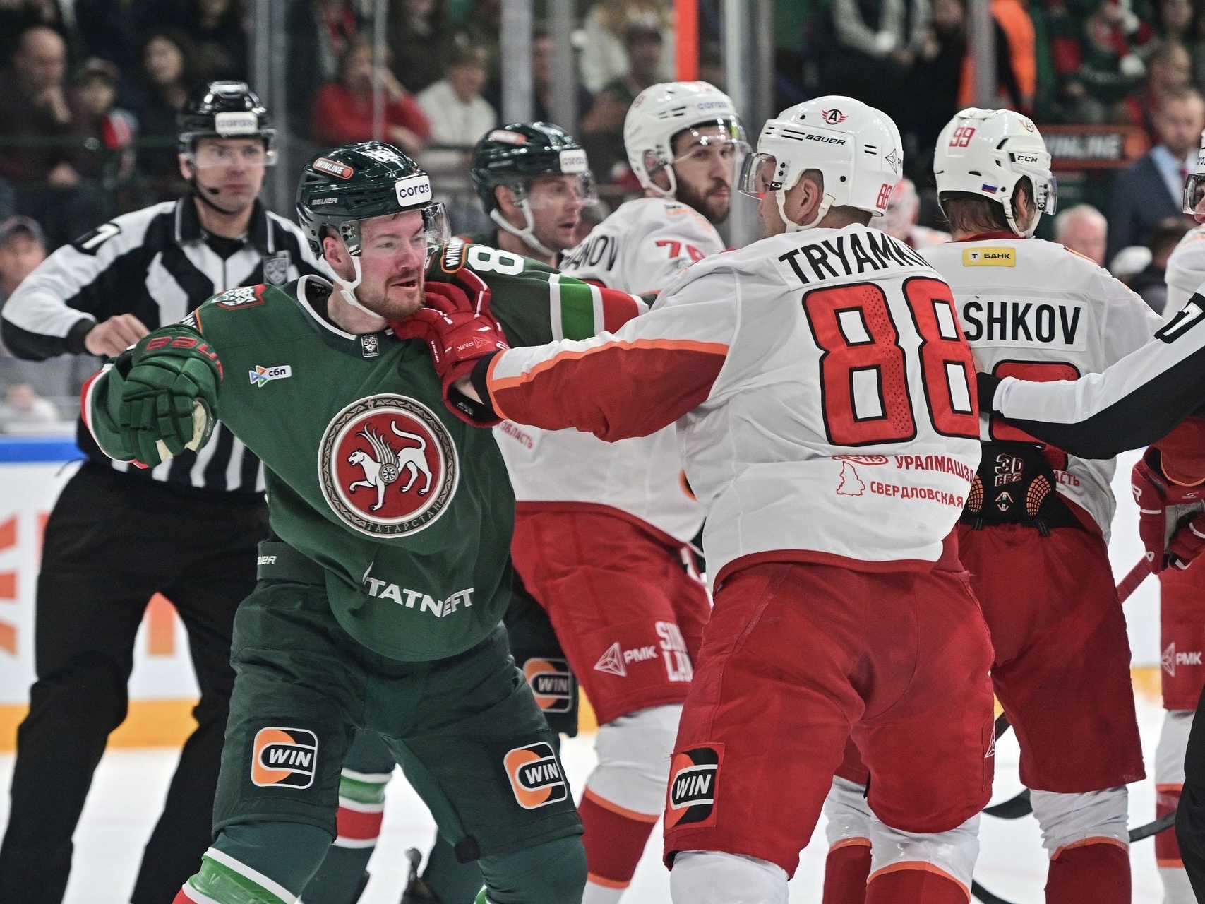 «Автомобилист» уничтожил «Ак Барс»