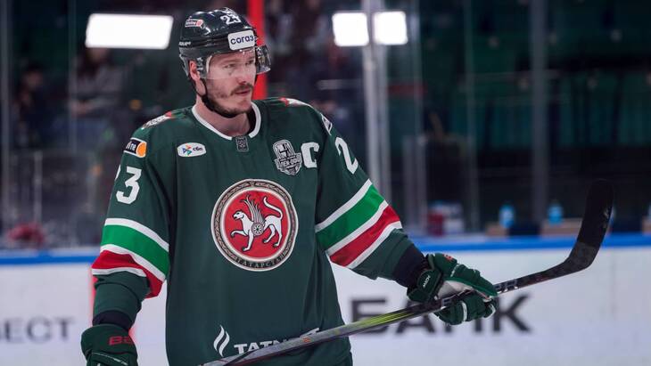 Нападающий «Ак Барса» Дмитрий Яшкин