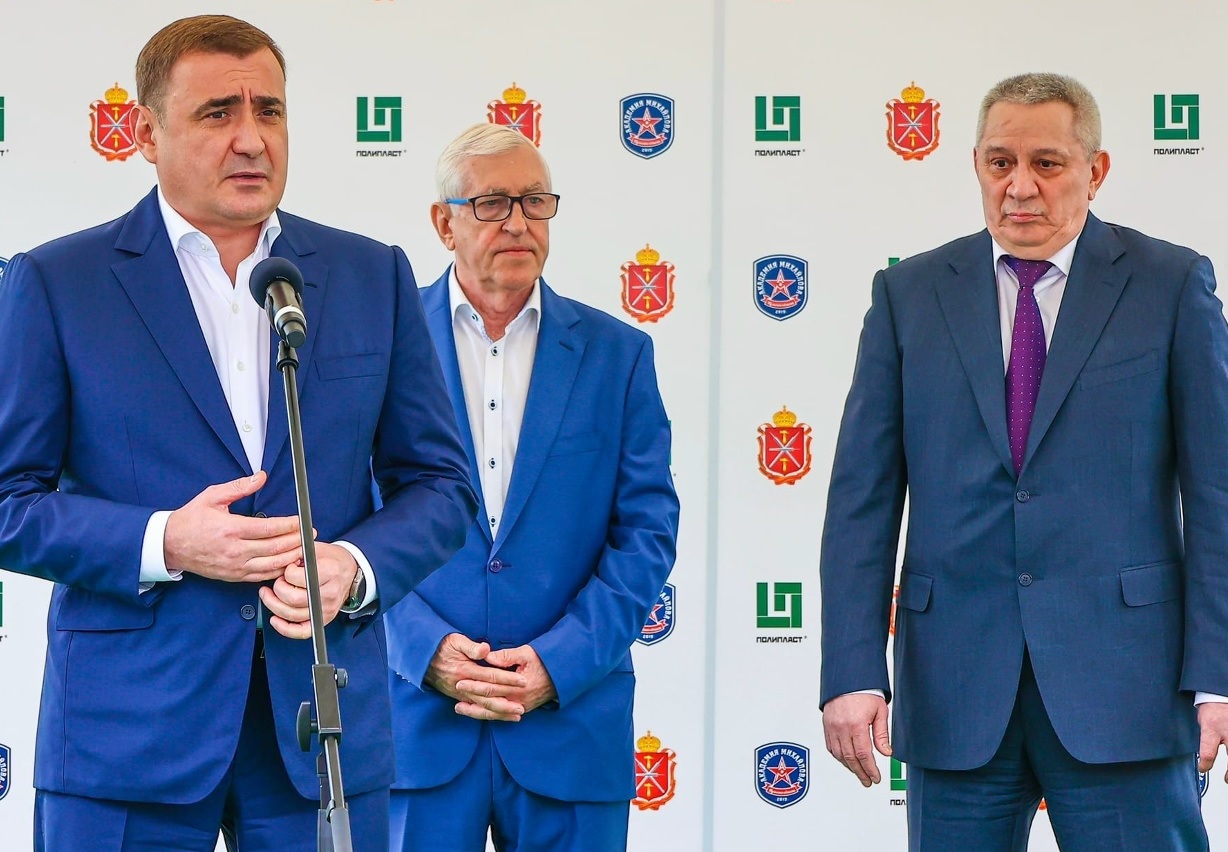 Алексанрд Шамсутдинов (справа)