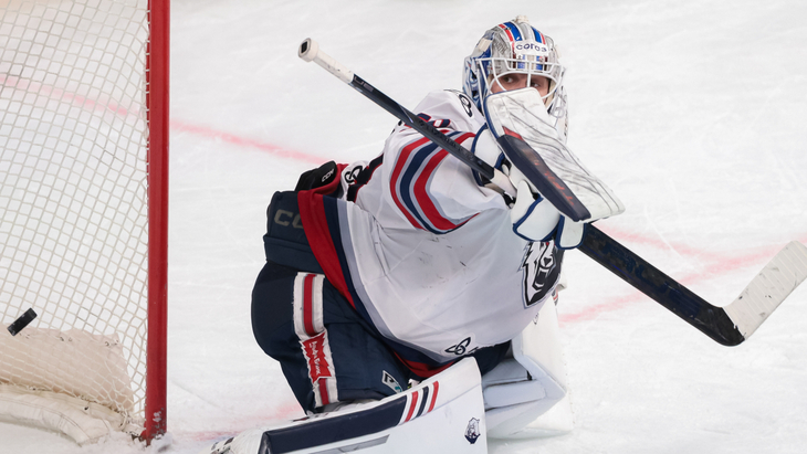 Филипп Долганов — голкипер «Нефтехимика»