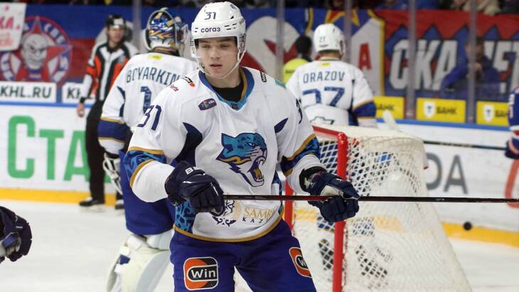 Артем Королев — защитник «Барыса»