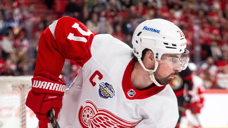 Дилан Ларкин — нападающий «Детройта»