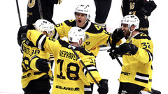 «Северсталь» в матче с «Адмиралом»