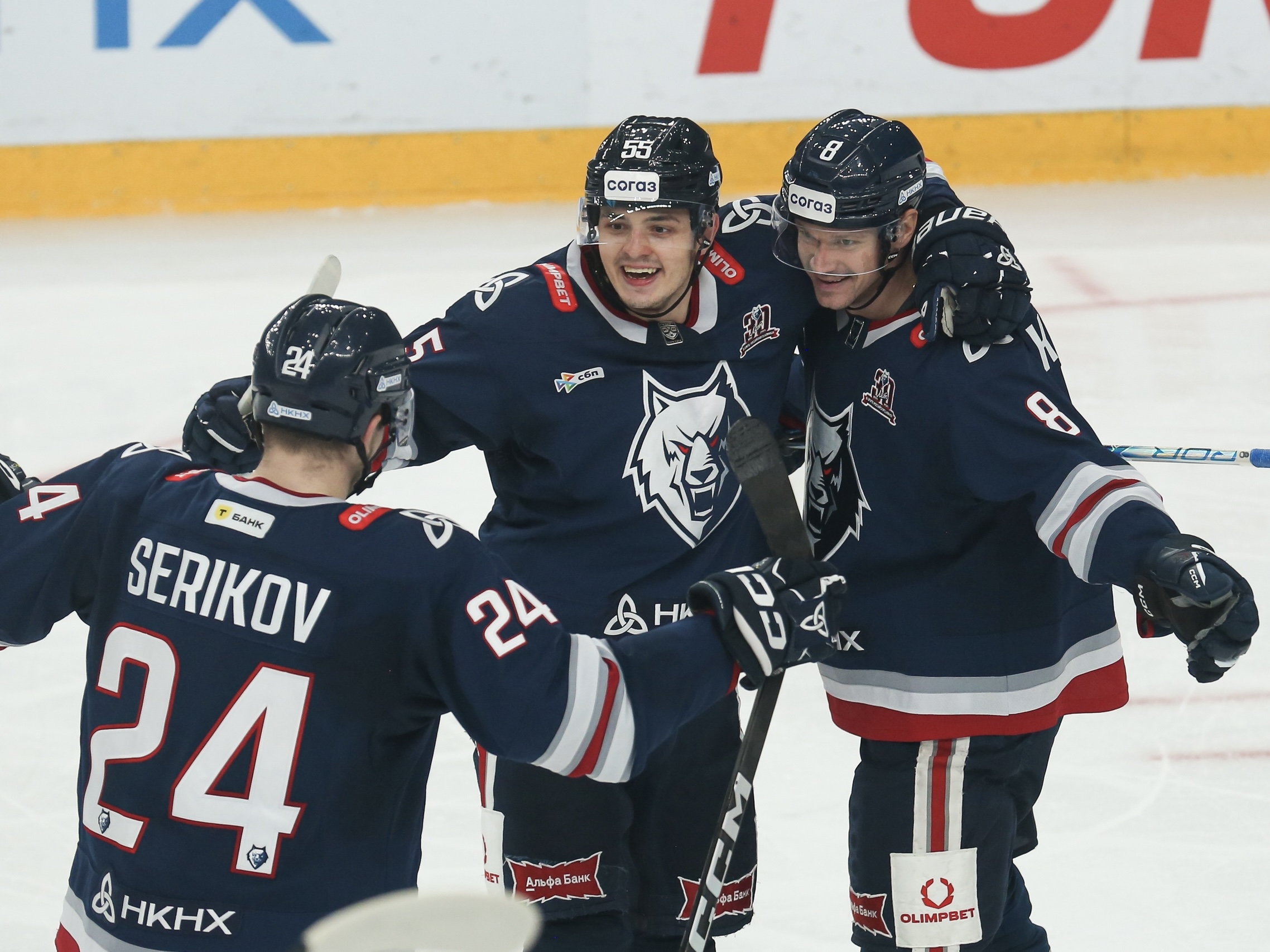 «Нефтехимик» обыграл «Барыс»