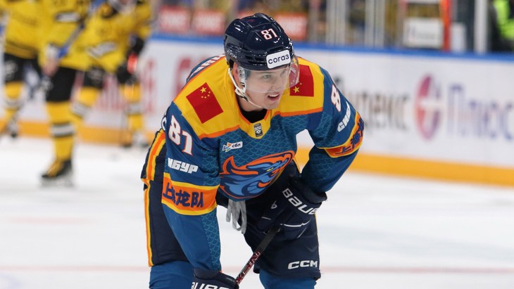 Никита Попугаев — нападающий «Шанхайских Драконов»