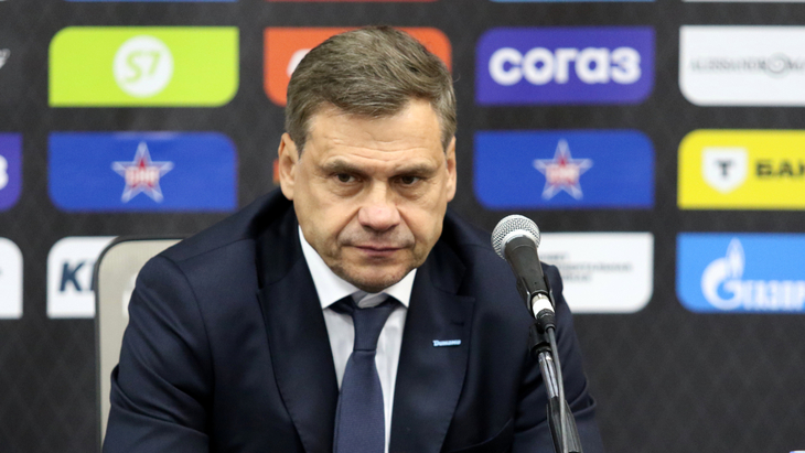 Дмитрий Квартальнов