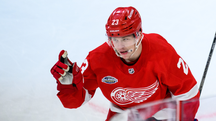 Лукас Рэймонд — нападающий «Детройта»