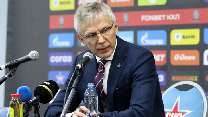 Игорь Ларионов