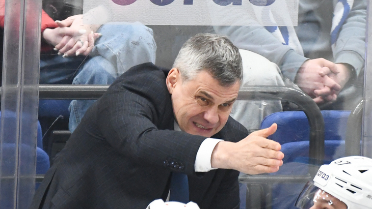 Дмитрий Квартальнов