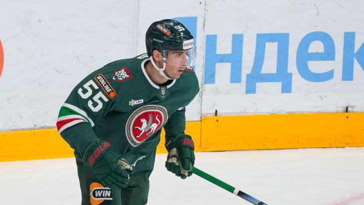 Александр Хмелевский — нападающий «Ак Барса»