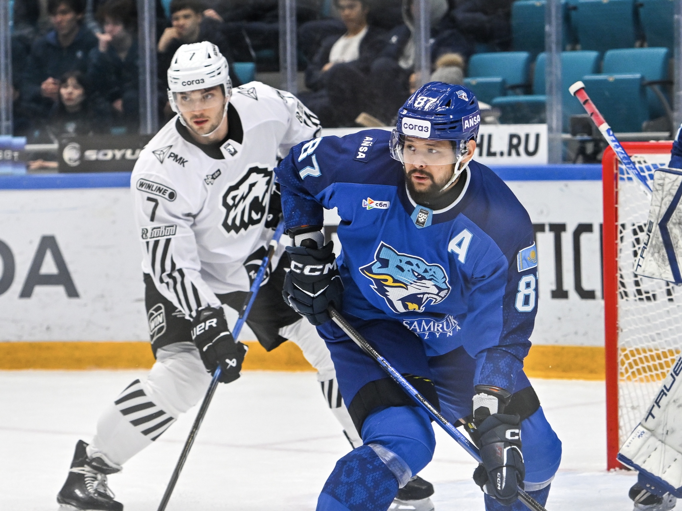 «Барыс» дома проиграл «Трактору»