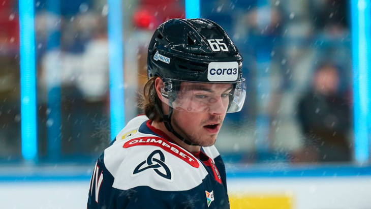 Максим Федотов — защитник «Нефтехимика»