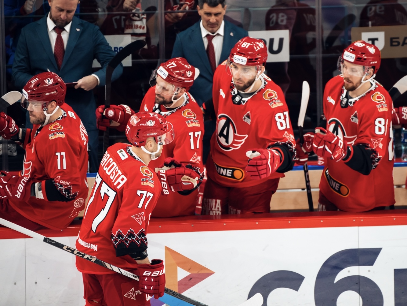 «Автомобилист» разгромил «Трактор»