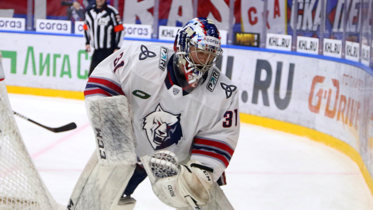 Ярослав Озолин — голкипер «Нефтехимика»