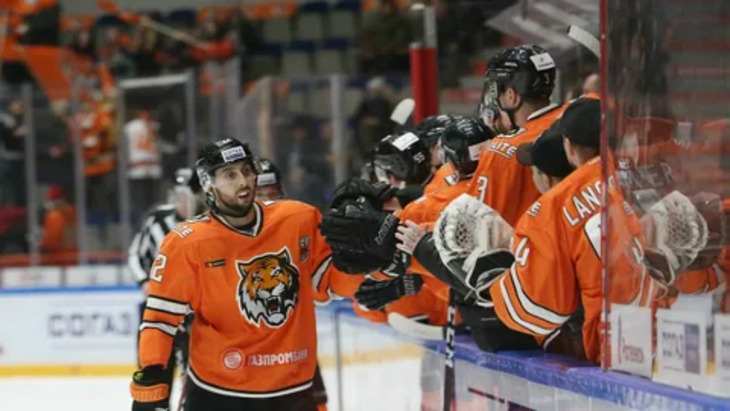 Хоккейный клуб «Амур»