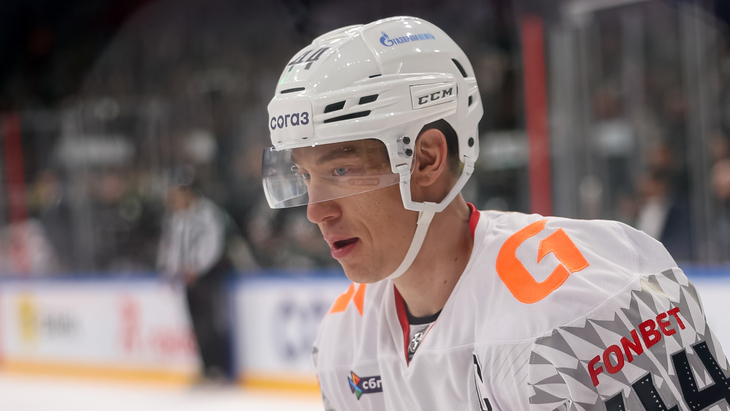 Дамир Шарипзянов — защитник «Авангарда»