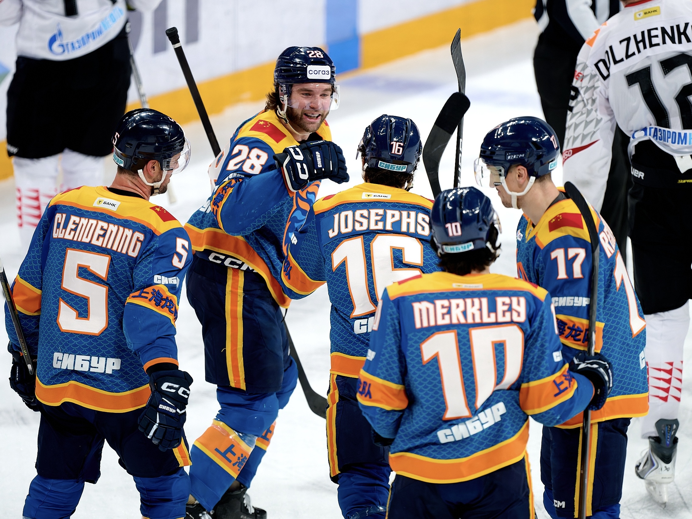 «Драконы» проиграли «Авангарду»