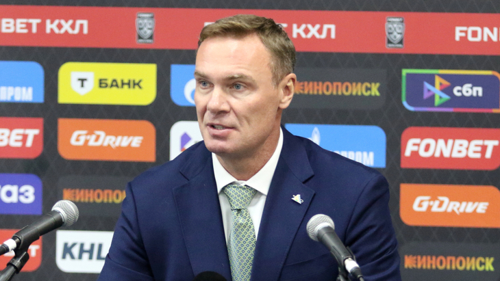 Виктор Козлов — главный тренер «Салавата Юлаева»