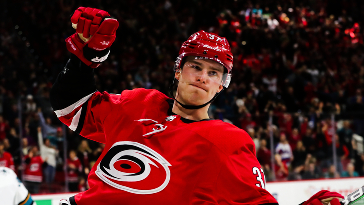 Андрей Свечников — нападающий «Каролины»