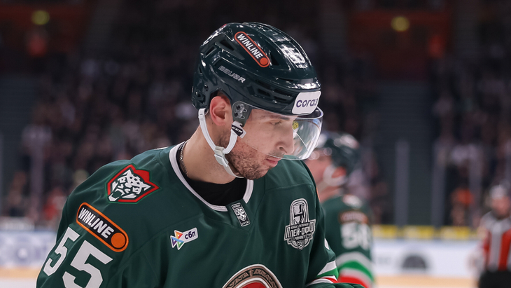 Александр Хмелевский — нападающий «Ак Барса»