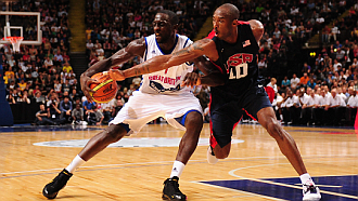 Попс Менса-Боу против Коби Брайанта