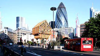 Деревянный павильон Paleys upon Pilers, сконструированный дизайн-студией Weave