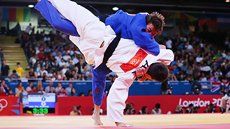 Рустам Оруджев (в белом)