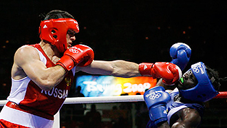 Артур Бетербиев