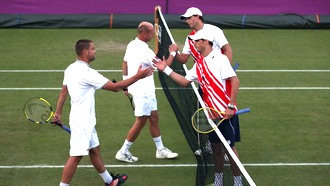 Николай Давыденко и Михаил Южный покидают Олимпиаду