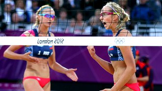 Екатерина Хомякова и Евгения Уколова