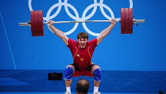 Апти Аухадов