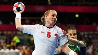 Норвежки с трудом переиграли бразильянок