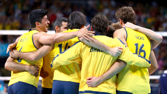 Сборная Бразилии празднует выход в финал