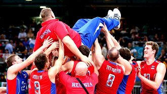 Сборная России качает Владимира Алекно