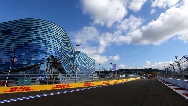 Вокруг трассы олимпийские объекты