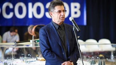 Александр Кравцов