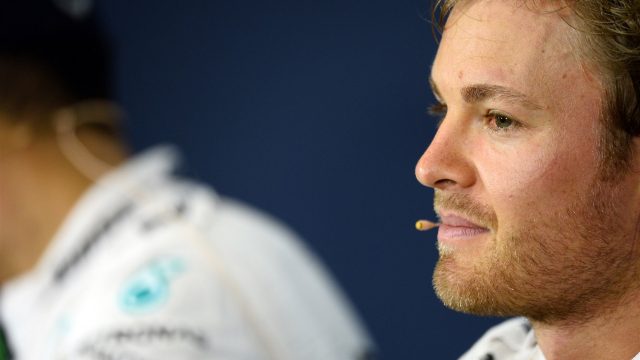 Нико Росберг выиграл первую гонку в 2015 году