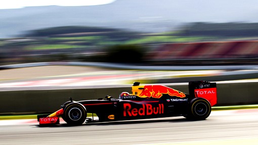 Даниил Квят попал в топ-6 по итогам первой практики Гран-при Китая