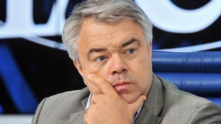 Михаил Бутов