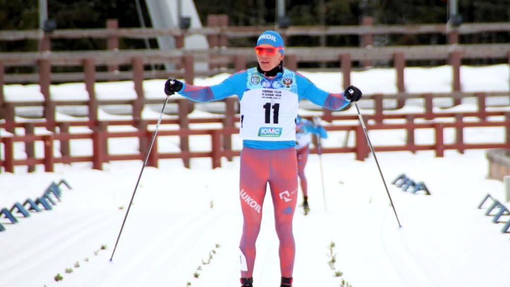 Большунов — лучший в классическом марафоне на 50 км в Ханты-Мансийске