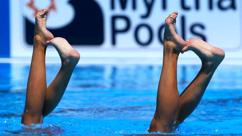 Сборная России завоевала золотые медали в произвольной программе групповых упражнений синхронисток