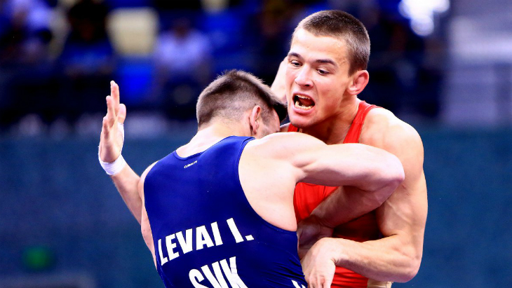 Артем Сурков