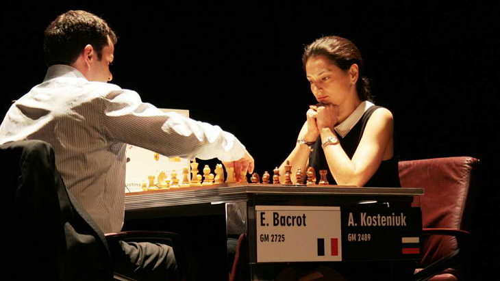 Александра Костенюк