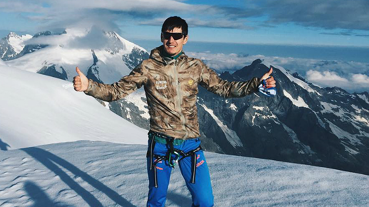 Евгений Белов