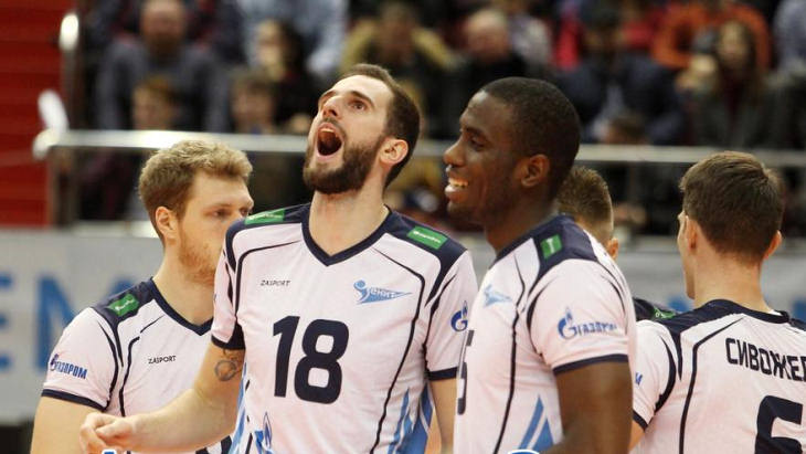 Питерский «Зенит» на выезде победил новосибирский «Локомотив»