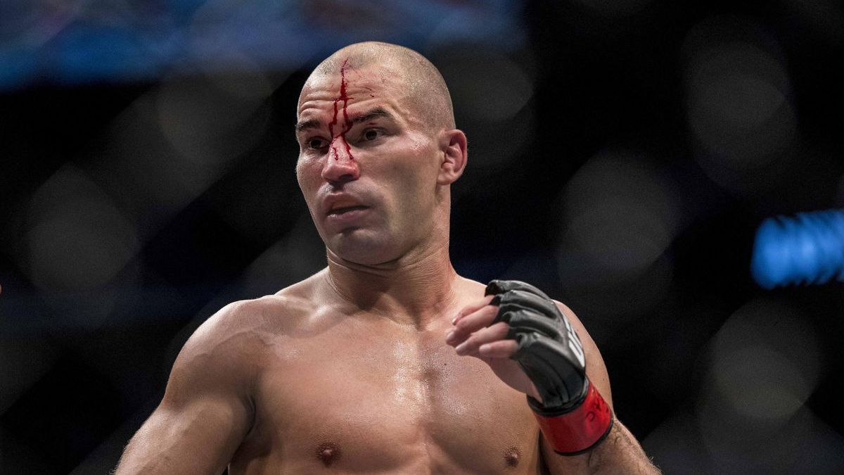 Артем Лобов